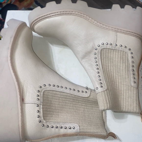 Dolce Vita Womens Hoven Leather Studded Chelsea Boots - Picture 7 of 14